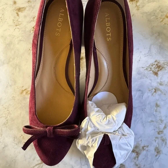 Talbots Purple Suede Heels with Bow Detail - Picture 5 of 5